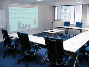 04meeting_m-school.jpg